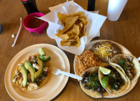 Tacos El Mexicano food