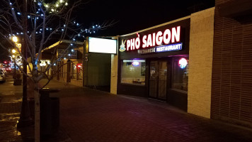 Pho Saigon outside