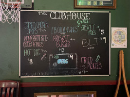 The Clubhouse Sports Grill outside