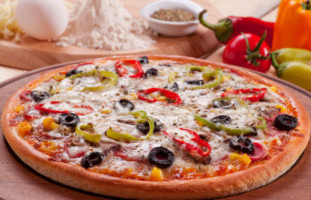 Pizza Marsala food