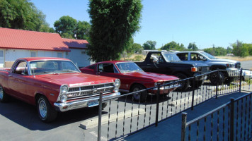 Coulee Cruisers Diner outside