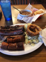 Dyer's -b-que food