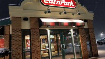 Eat'n Park outside