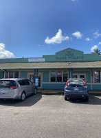 Mama Lucy's Kitchen outside