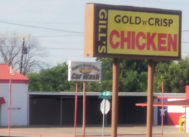 Gill's Chicken inside