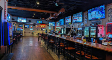 Longneck's Sports Grill food