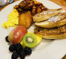 Lucile's Creole Cafe food