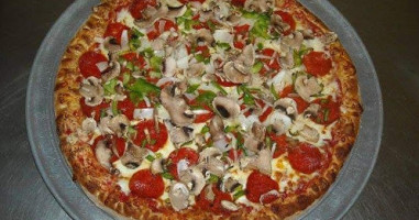 Valentino's Pizza food