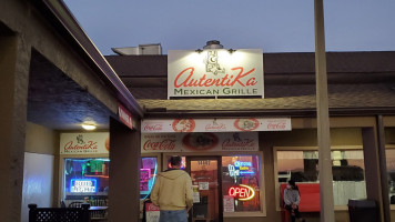 Autentika Mexican Grille food