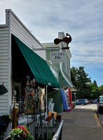 The Tribune Ice-cream Eatery food