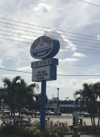 Molly's Seafood Shack outside