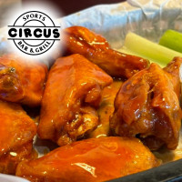 Circus Sports Grill food