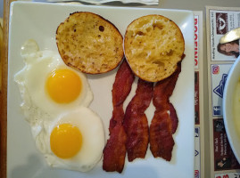 Wallingford Center Street Luncheonette food