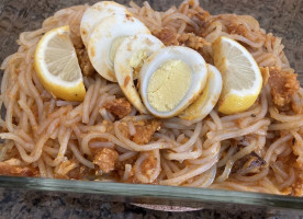 Inay's Kitchen food