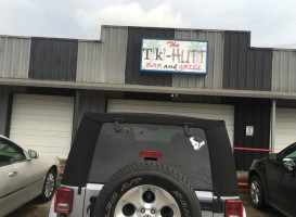 Tiki Hutt And Grill -baytown, Tx outside