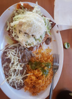 Taqueria Mendoza food