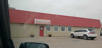 Beaus Cambell Street Diner outside