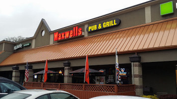 Maxwells Pub And Grill food