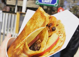 Crepes A La Cart food