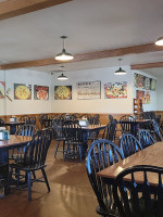 Steffey's Pizza inside