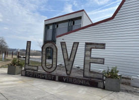 Southwest Virginia Cultural Center Marketplace outside