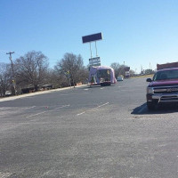 Pete's Drive-in outside