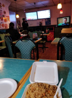 Szechuan Express inside