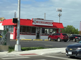 Shipley Do-nuts outside