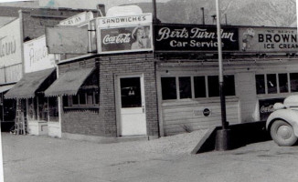 Bert's Family Cafe outside