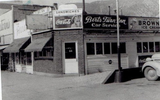 Bert's Family Cafe outside