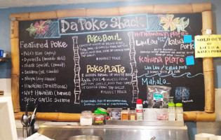 Da Poke Shack food