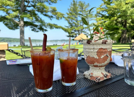 Beach House On Deer Lake food