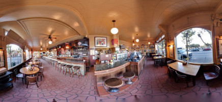 The Buena Vista inside