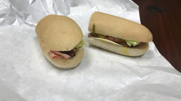 Ski's Sub Shop food