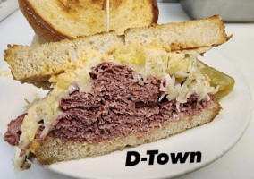 Stateside Deli food