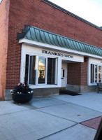 Frankie's Wok outside