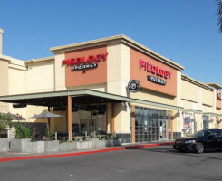 Pieology Pizzeria Southbay Pavillion Mall outside