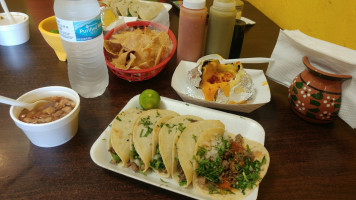 Taqueria Hidalgo food