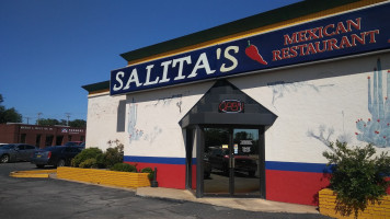 Salita's Mexican outside