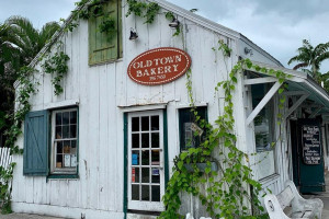 Old Town Bakery outside