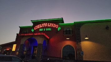 Cielito Lindo Ii outside