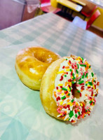 Kellee Donut Shop food