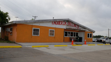 Taqueria Vallarta outside