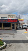 Mack's Family Drive-in outside