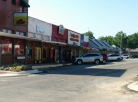 Manuelito's Mexican outside