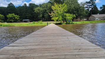 Lake Striker Rv Park And Marina outside