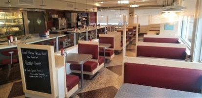 Golden Gate Diner inside