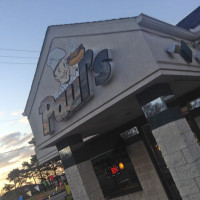 Fredi's Grille And Family food