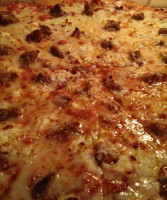 Benito's Pizza Canton food