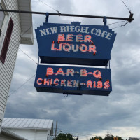 New Riegel Cafe outside